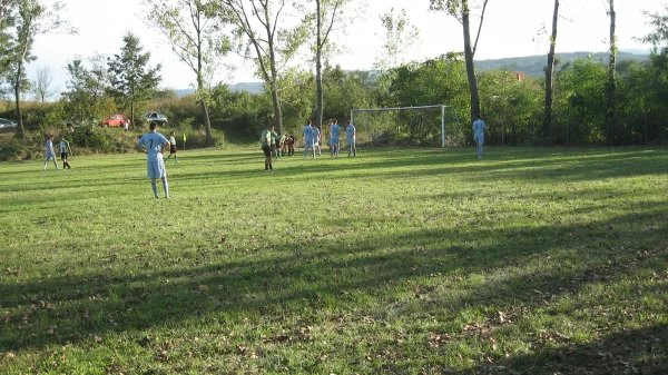 Dubljani zadržali čelnu poziciju, Opštinska liga Trstenik