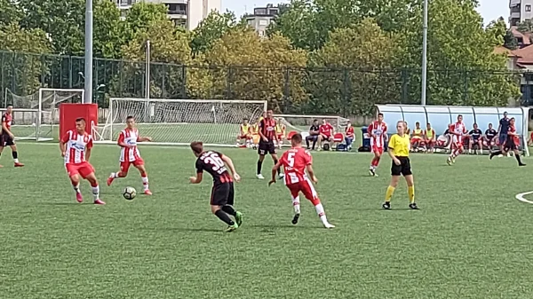 Zvezda lagano sa Mačvom, Kadetska liga Srbije