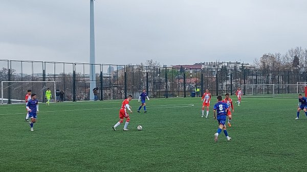 Kruševljani sa igračem manje do tri boda, Kadetska liga Srbije