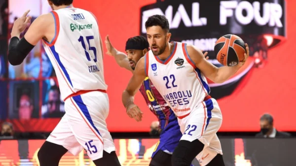 Vasa Micić odveo Efes na krov Evrope, Euroleague - Play Off