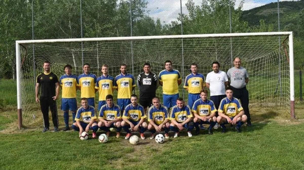 Odlična utakmica na stadionu u Lozni, Prva rasinska okružna liga