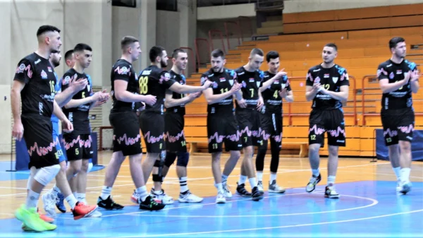 Odbojkaši Bečeja skupo prodali kožu, Prva B liga