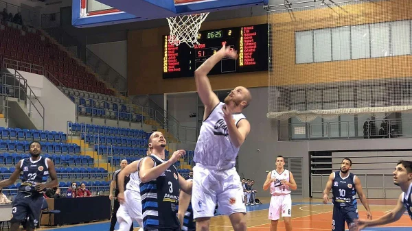 Kraljevčanima dubok Dunav, Košarkaška liga Srbije