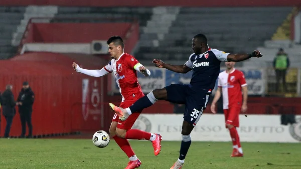 Voša izgubila od Crvene zvezde, Linglong Superliga - Play Off