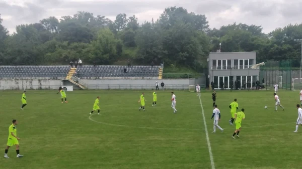 Ubedljiva pobeda OFK Žarkova nad Barajevcima, Beogradska zona