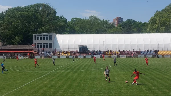 "Traktor" u petoj brzini protiv šampionskog "parnog valjka", Omladinska liga Srbije