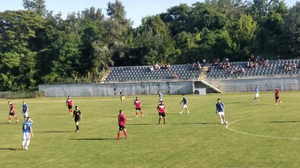 Medoševčani pobedili u Makiškoj šumi na kraju sezone, Beogradska zona