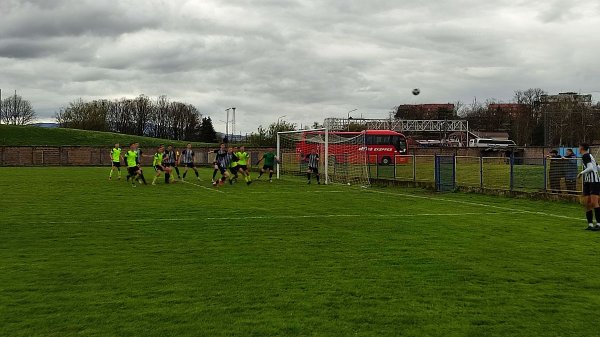 Kiker sa desetoricom do boda, Kadetska liga Srbije