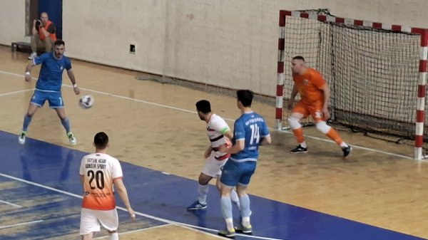 FON Banjica posle preokreta tek u nadoknadi savladao Nišlije, Prva Futsal liga - Play Off