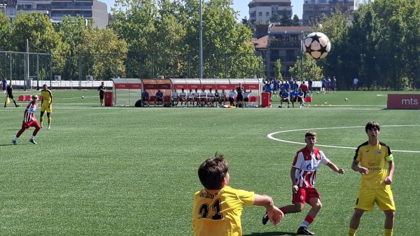 Crveno-beli kadeti ukrotili beogradske Zmajeve, Kadetska liga Srbije