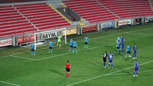 Grafičar slavio u Kruševcu, Živanović sa dva gola srušio Trayal, Mozzart Bet Prva liga Srbije